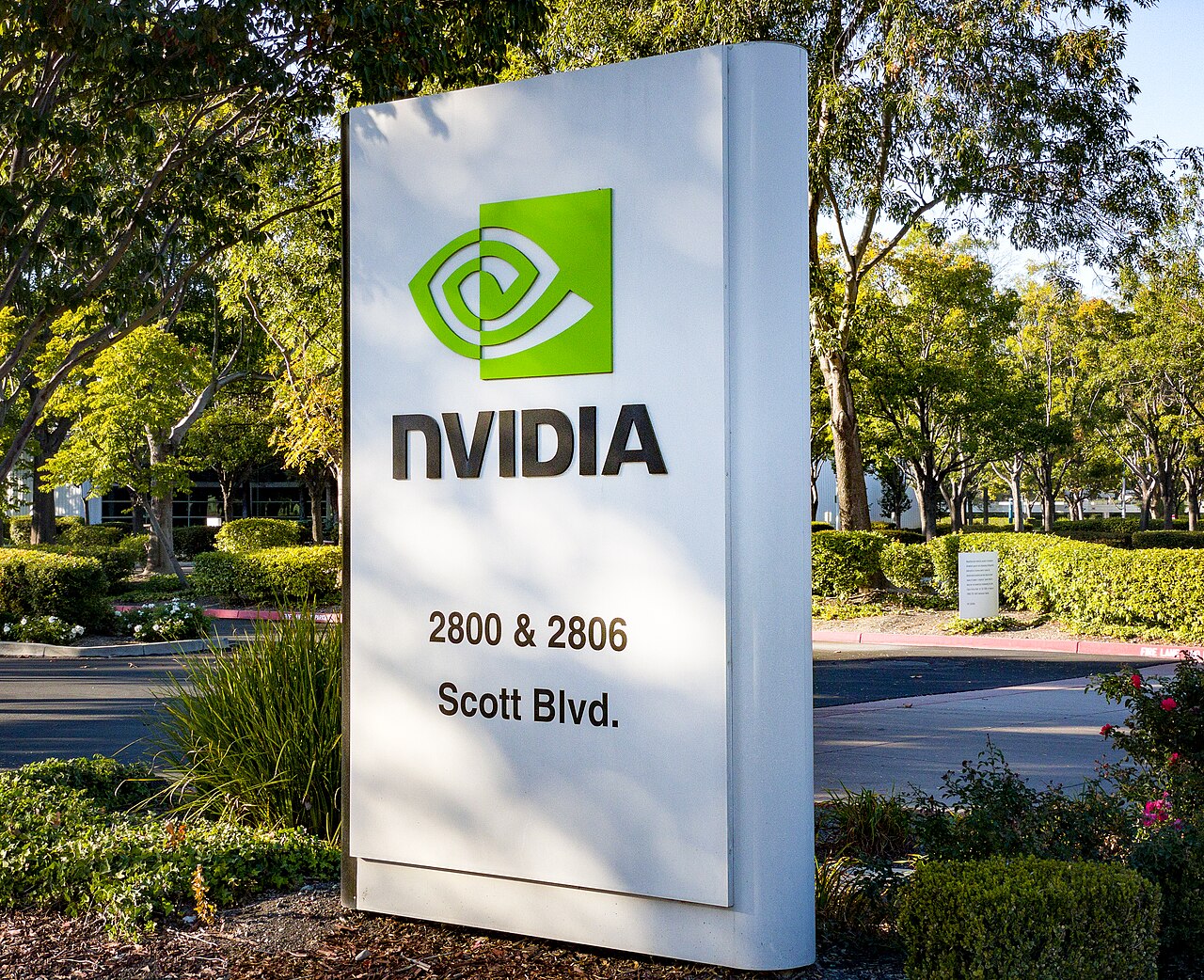 Le panneau Nvidia à l'entrée du campus du siège social, à Santa Clara, en Californie